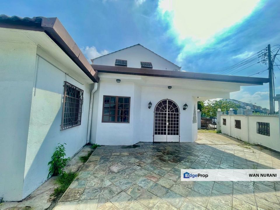 Hot Area Freehold Corner Lot Double Storey Terrace, SS 19, Subang Jaya ...