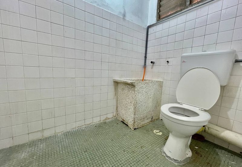 Flat Pandan Jaya Blok L13