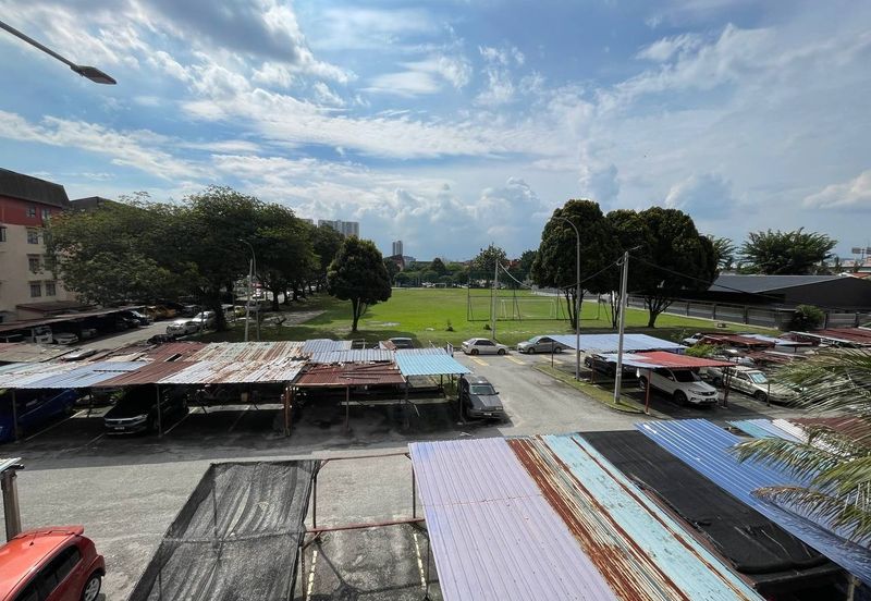 Flat Pandan Jaya Blok L13