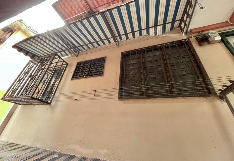 Flat Pandan Jaya Blok L13