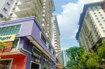 Indah Alam Condominium