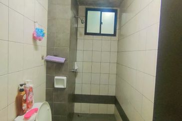 Indah Alam Condominium