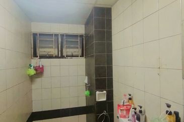 Indah Alam Condominium