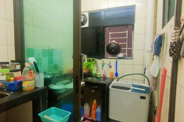 Indah Alam Condominium