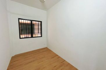 Taming Indah Apartment, Taman Taming Indah@ Sungai Long