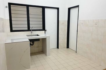 Taming Indah Apartment, Taman Taming Indah@ Sungai Long