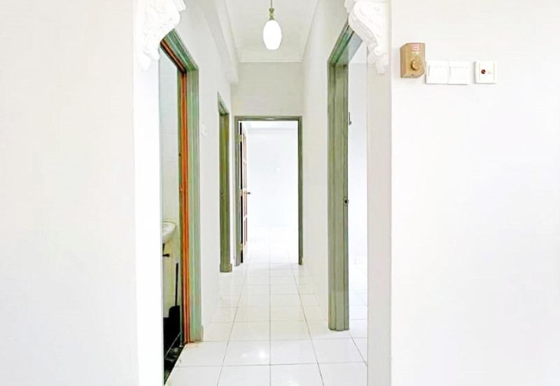 Tasik Heights Apartment