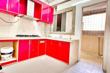 Tasik Heights Apartment