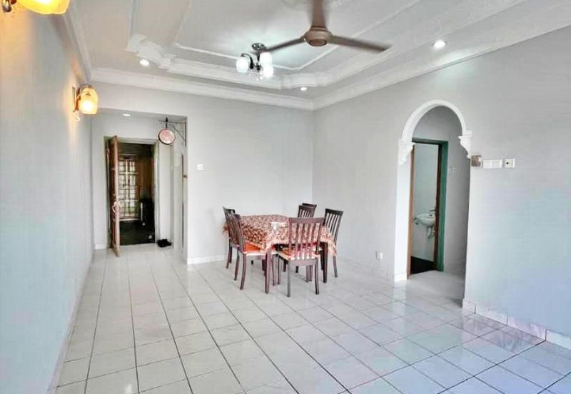 Tasik Heights Apartment