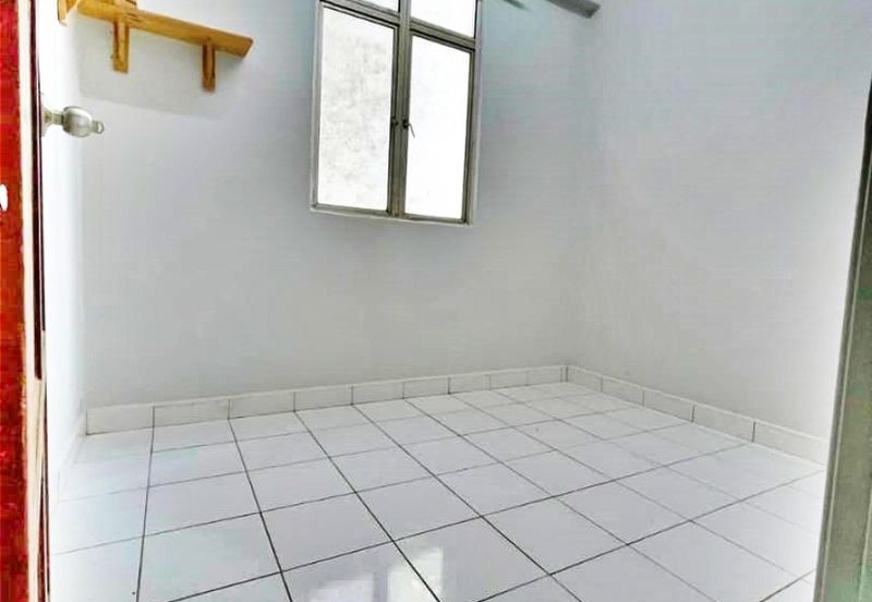 Tasik Heights Apartment