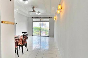 Tasik Heights Apartment