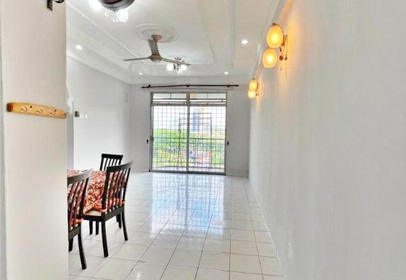 Tasik Heights Apartment