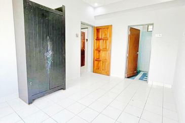 Tasik Heights Apartment