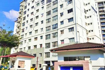 Sutera Apartment, Bandar Tun Hussein Onn