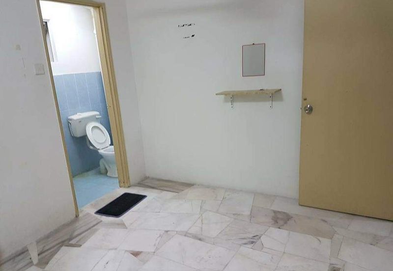 Residensi Warnasari 1