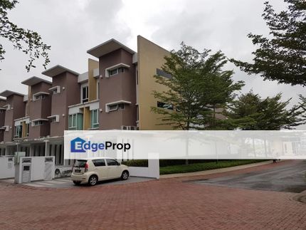 Aqua Villa, Shah Alam, Selangor Seksyen 7 Townhouse Corner Below Marke, Selangor, Shah Alam
