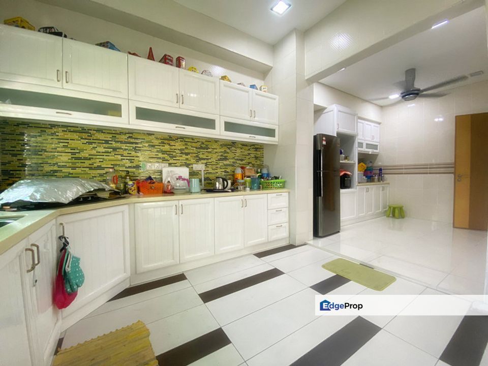 Vila Elemen Shah Alam Renovated Extended Bungalow, Selangor, Shah Alam