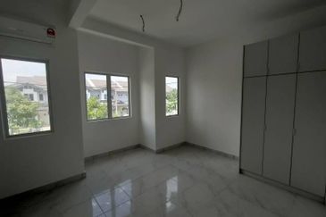 2 Storey Idaman Warisan Alam Perdana Puncak Alam