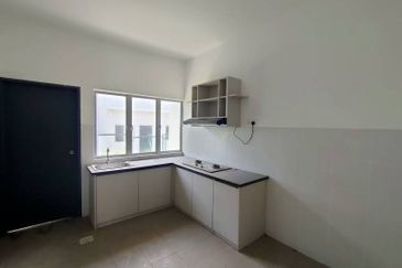 2 Storey Idaman Warisan Alam Perdana Puncak Alam