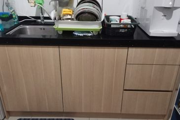 V12 Sovo (Menara Suria)