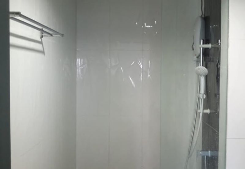 V12 Sovo (Menara Suria)