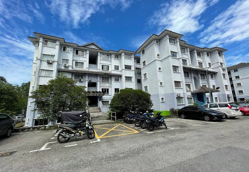 Residensi Warnasari 3