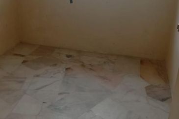 Residensi Warnasari 3