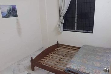 Residensi Warnasari 2