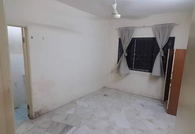 Residensi Warnasari 2