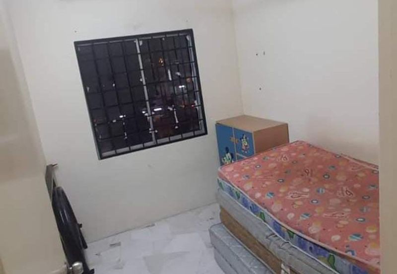 Residensi Warnasari 2