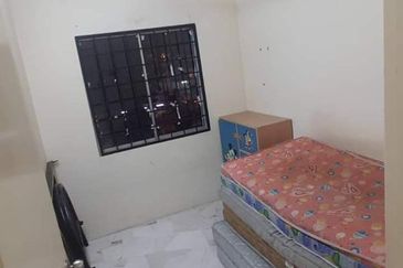 Residensi Warnasari 2