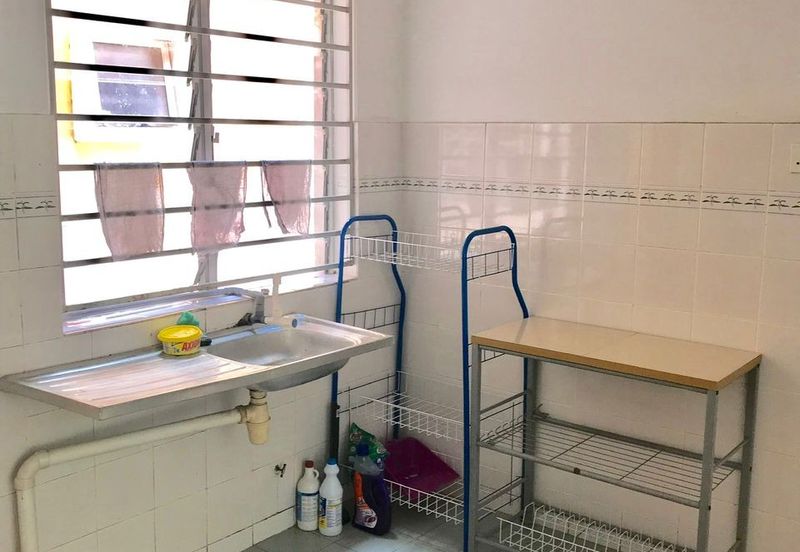 Residensi Warnasari 3