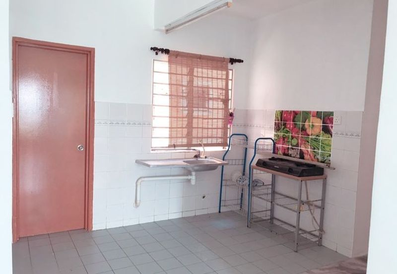 Residensi Warnasari 3