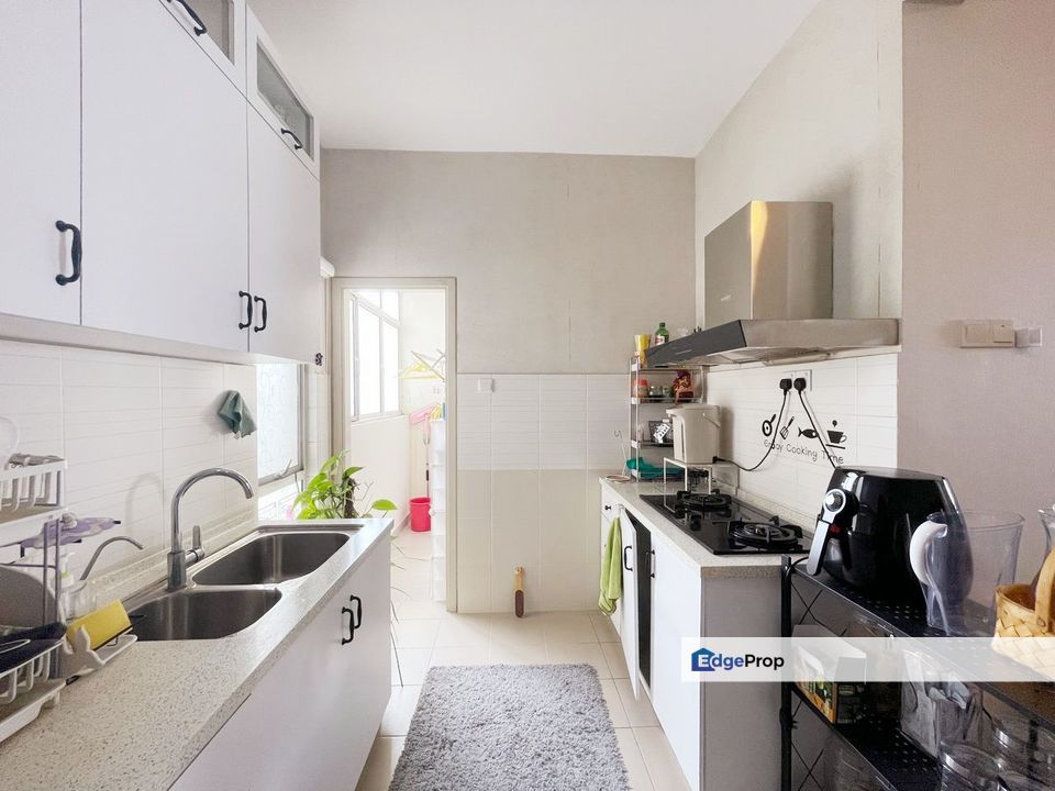 TTDI Adina Shah Alam Condo 3R3B Seksyen 13 Emira Residence, Selangor, Shah Alam