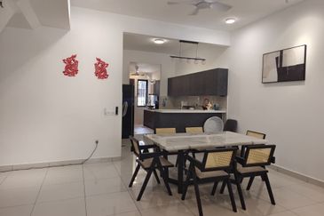 Elmina Green Three @ City of Elmina