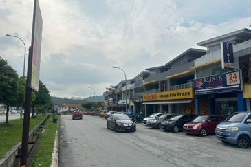 Taman Saujana Utama 3