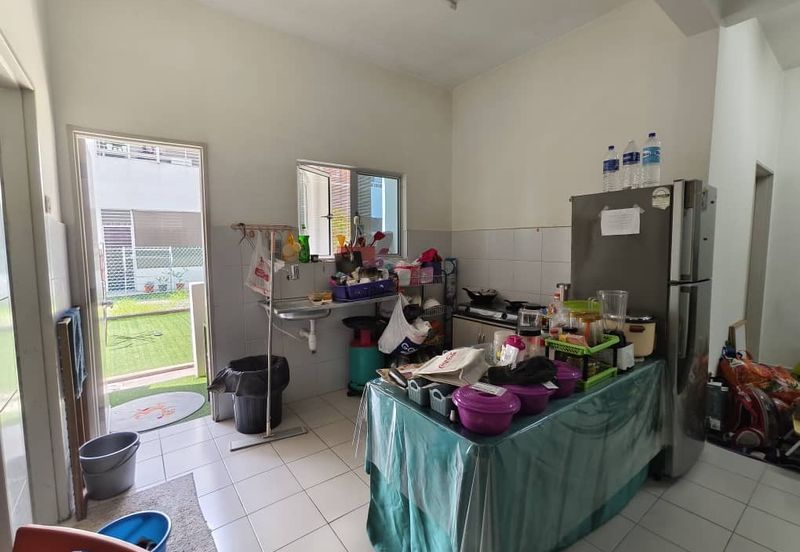 Eristana @ Seri Pristana