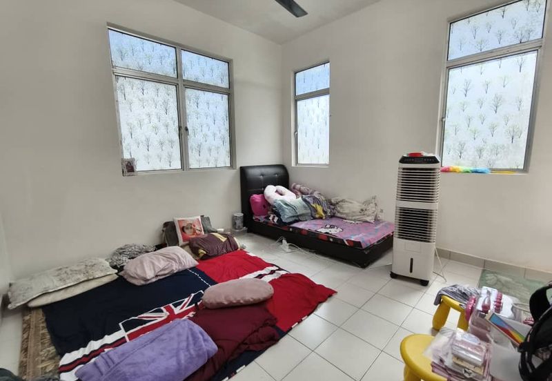 Eristana @ Seri Pristana