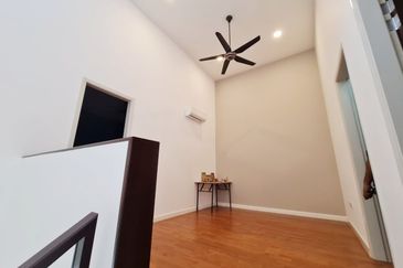 Hemingway Residence @ Bandar Seri Coalfields