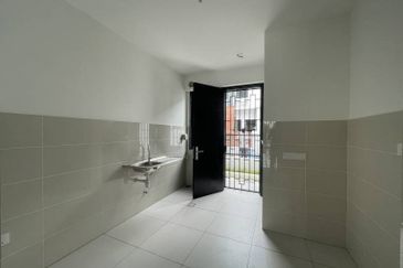 Elmina Green Three @ City of Elmina