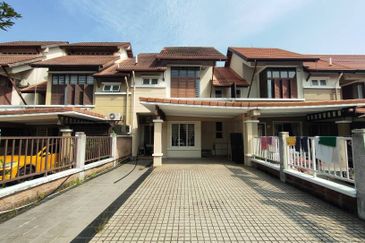 Long Car Porch 2 Storey Bukit Jelutong U8 Shah Alam Jalan Ubin