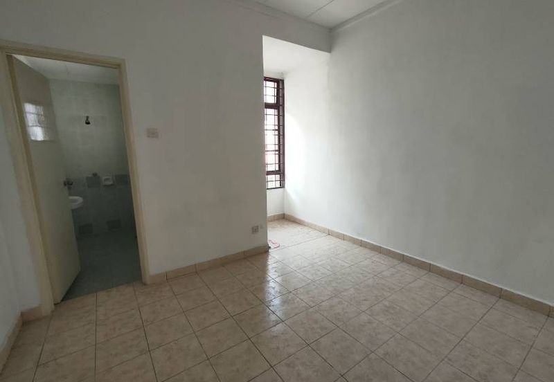 2 Storey Bukit Jelutong U8 Shah Alam