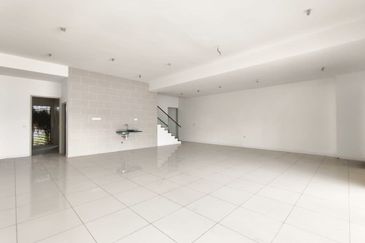 Viana at Elmina Gardens