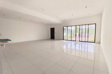 Viana at Elmina Gardens