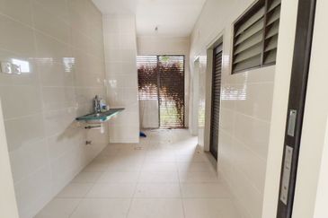 Viana at Elmina Gardens