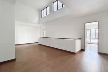 Viana at Elmina Gardens