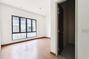 Viana at Elmina Gardens