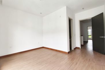 Viana at Elmina Gardens