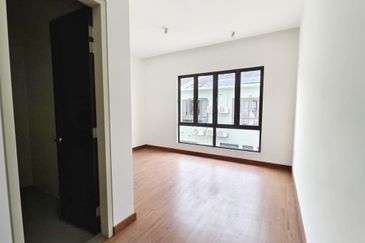 Viana at Elmina Gardens