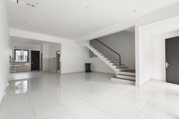 Elmina Green Three @ City of Elmina